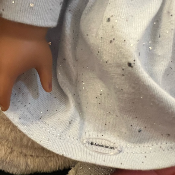 American Girl Leah - Picture 3 of 10